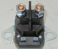Magnetschalter Anlasser-Trennschalter 12 Volt 8 mm Anschlüsse